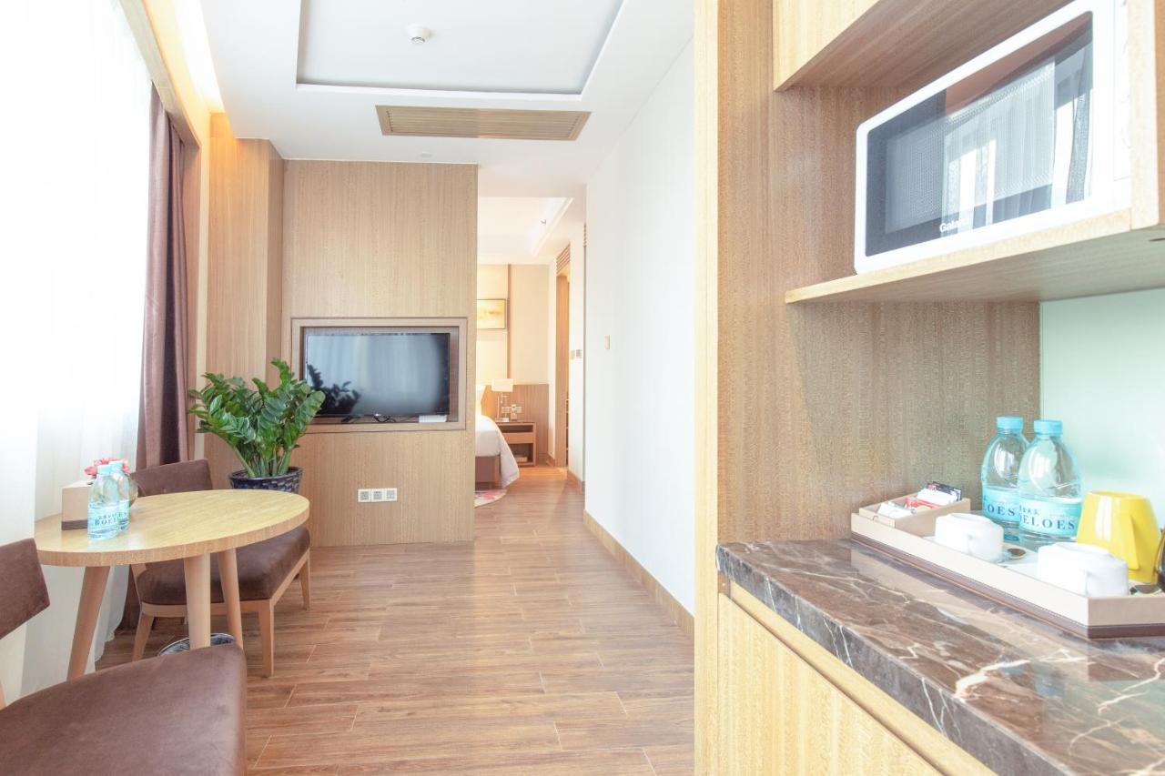 Southern-Club Station 1 Hotel-Free Canton Fair Shuttle Bus Exterior photo